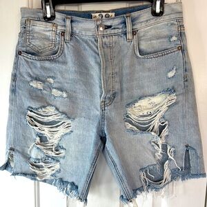 WE THE FREE Factory Distressed Light Blue women’s Denim Shorts Button down  28